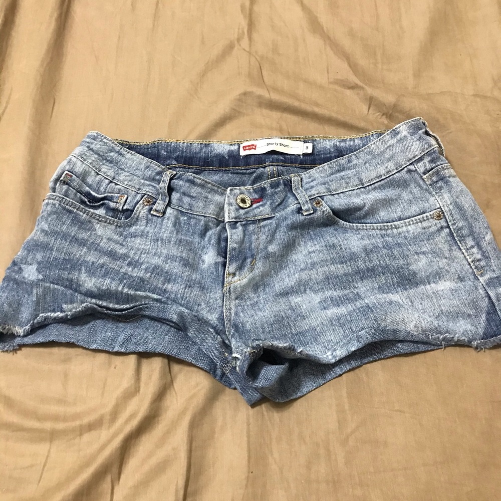 Levi’s jean shorts